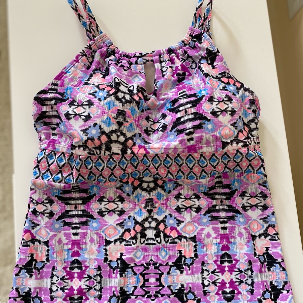 Tankini swimsuit top LIKE NEW